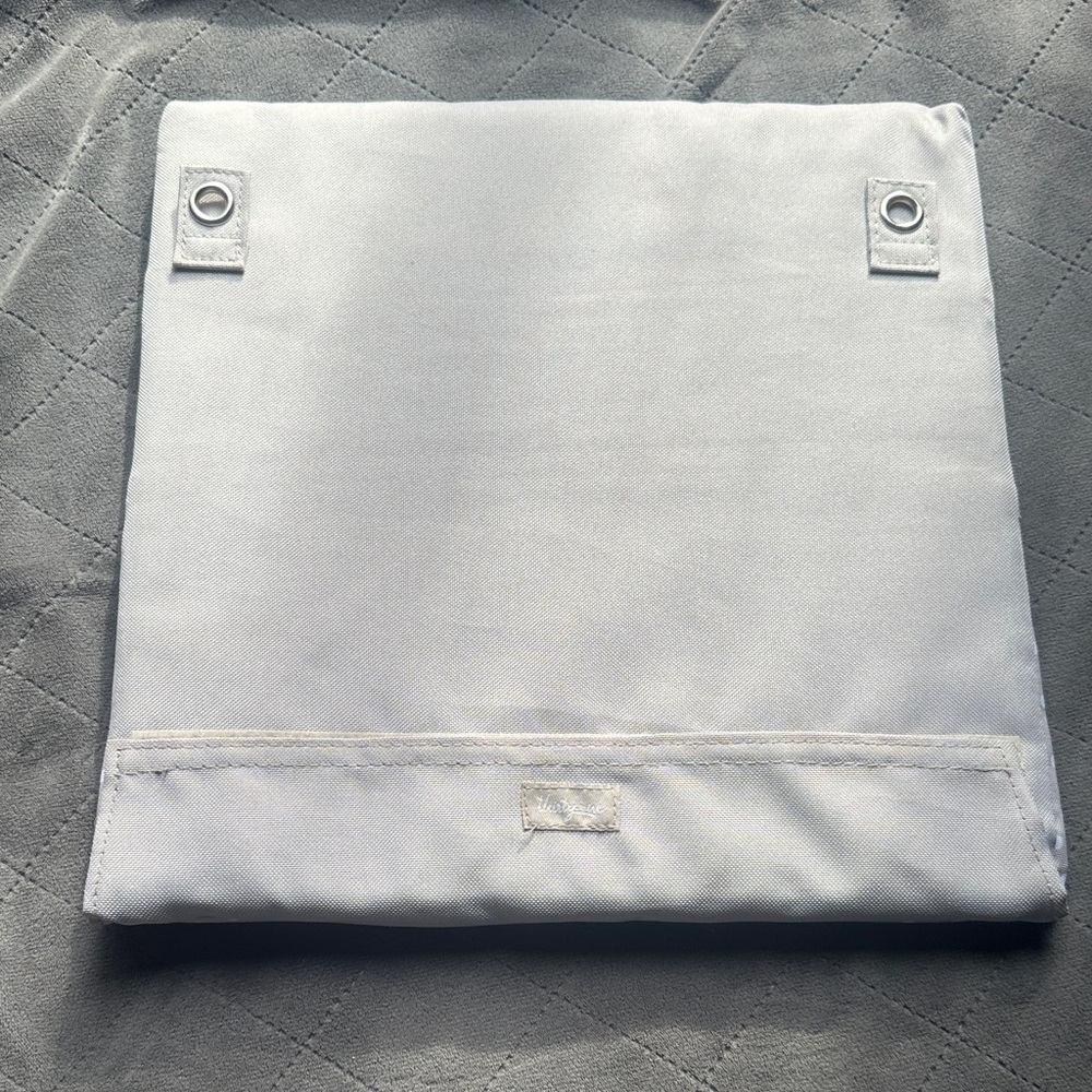 Thirty-One WALL TOGETHER Pocket Board -Taupe Dancing Dot - Picture 3 of 5